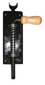 Zasuwa sprężynowa czarna drewniana rączka 500mm