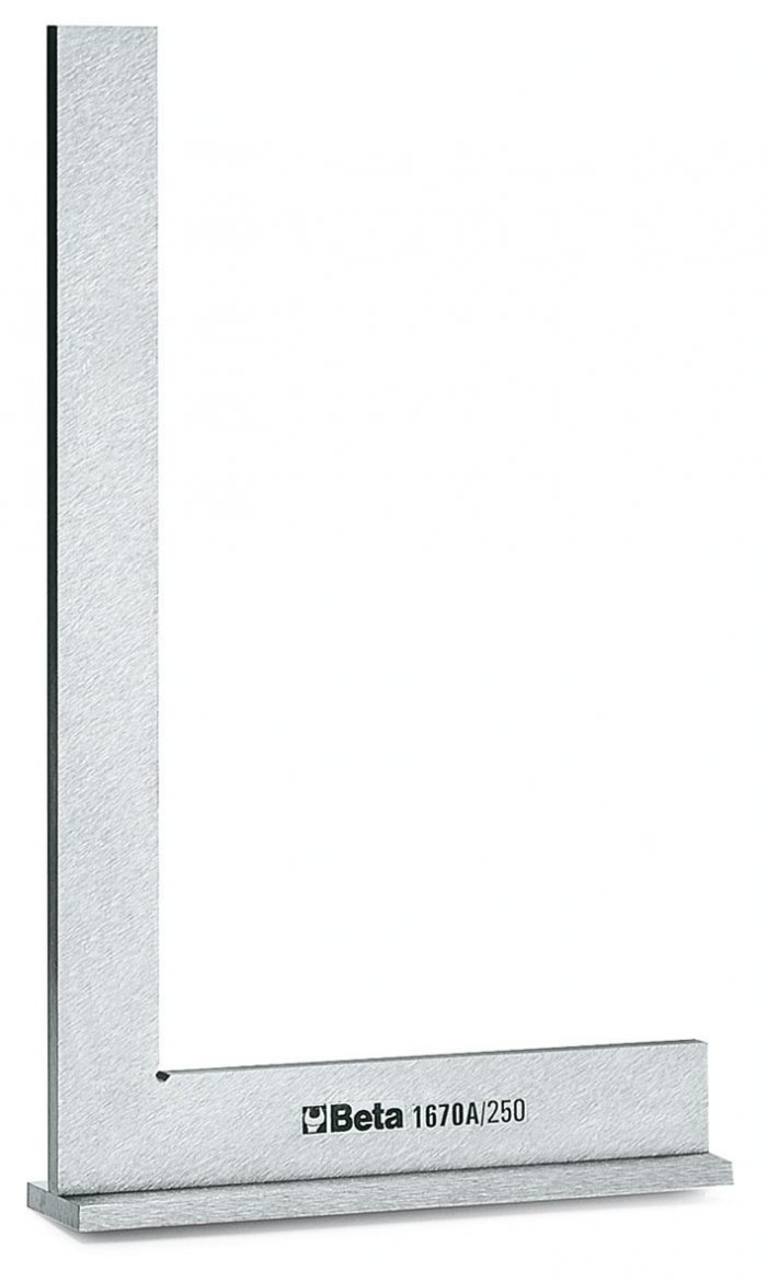 Kątownik powierzchniowy ze stopką 750mm