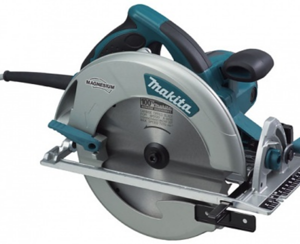 Pilarka tarczowa ręczna 1800W 210mm
