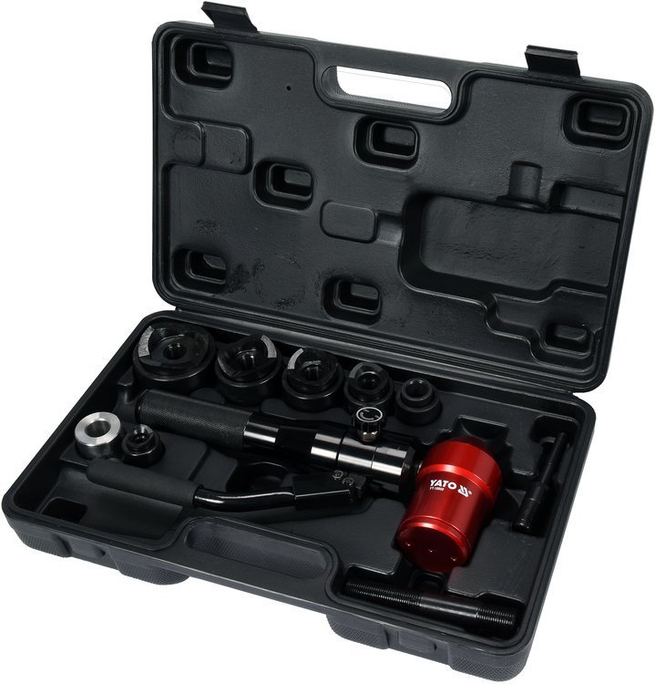 Wycinak hydrauliczny do otworów w blachach