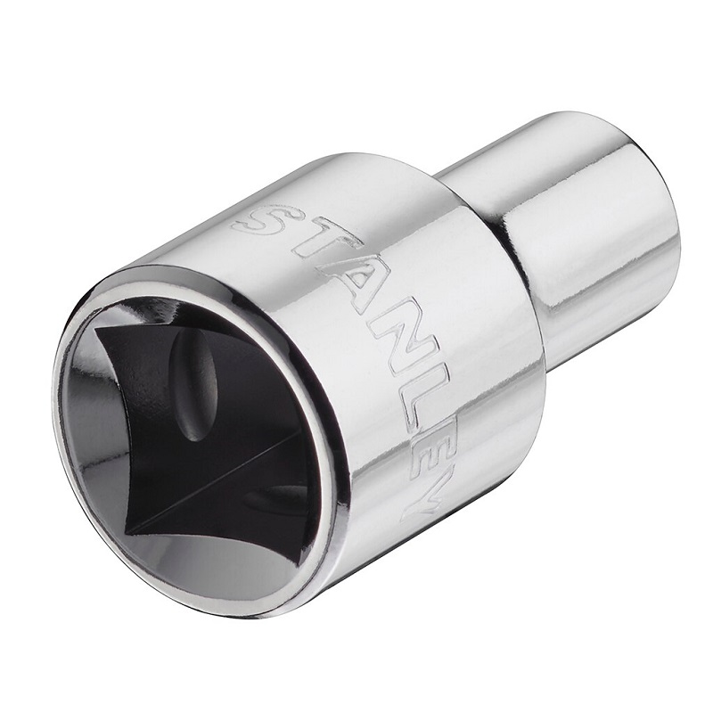 Nasadka krótka 6-KĄTNA chromowana 1/2 30mm