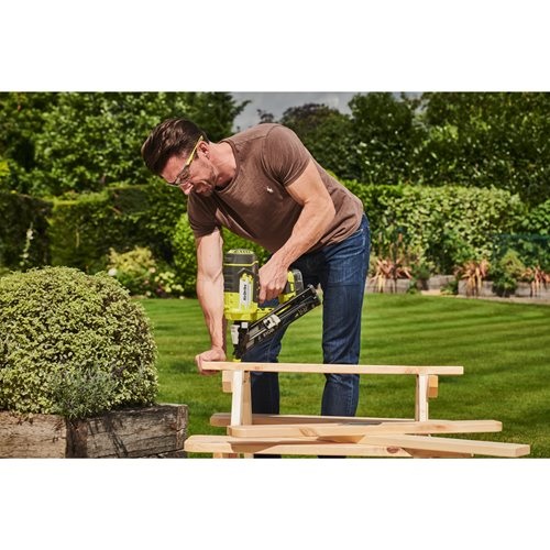 Sztyfciarka akumulatorowa R15GN18-0 18V 0*AH