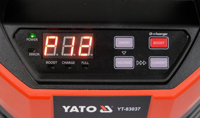 Prostownik elektroniczny 12V/2A