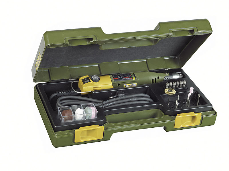 Frezarko-wiertarka FBS 230/E w walizce, 34 akcesoria