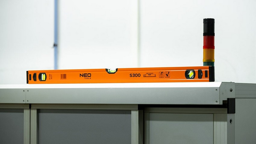 Poziomica aluminiowa S300 3 libelle 80cm.