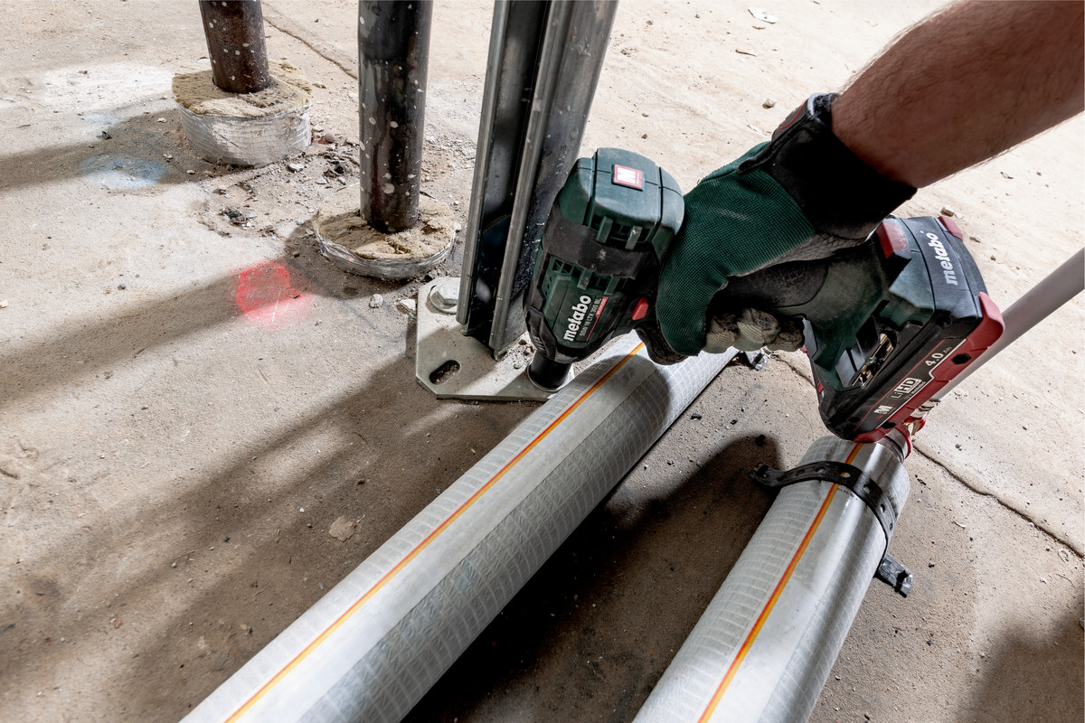 Klucz udarowy akumulatorowy 1/2'' SSW 18 LTX 300 BL karton